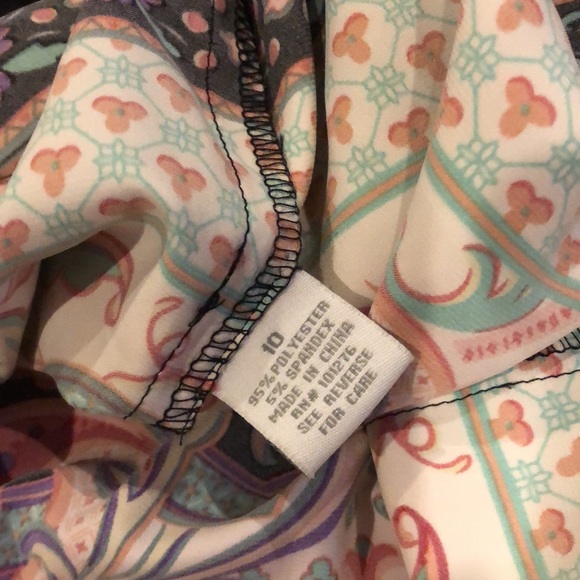 Silky Colorful Sleeveless Dress Sz 10 Dressbarn - Picture 13 of 17